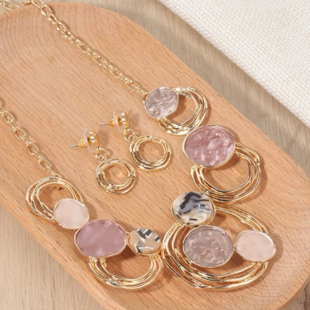 Beautiful jewelry set​​